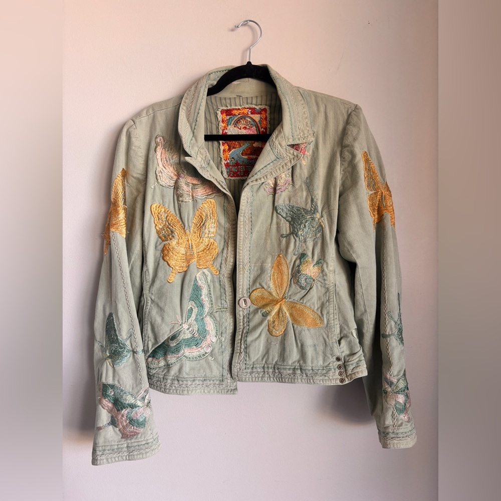 Embroidered Women's Jacket